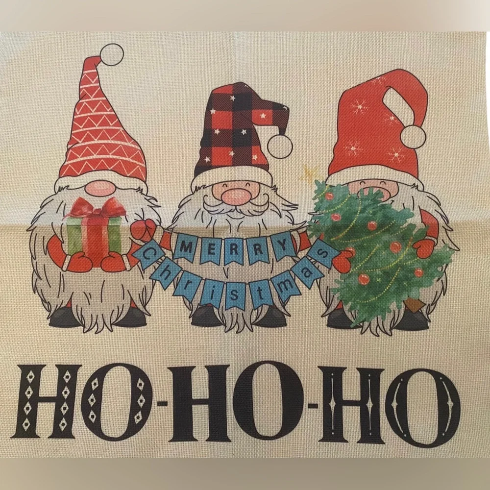 THREE SANTAS MERRY CHRISTMAS THROW PILLOW COVER 17” X 17.5” Holiday Home Decor